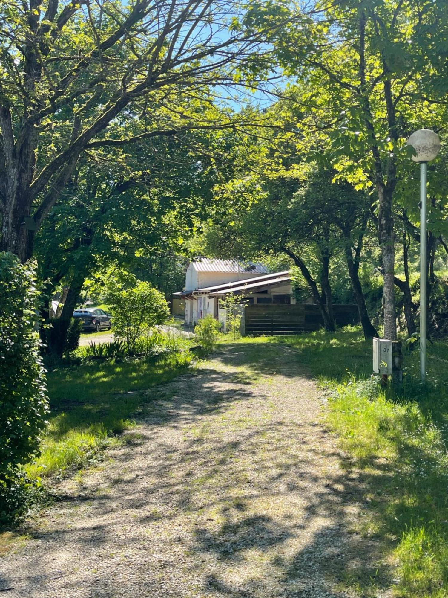 Campingplatz L Eden Road *
